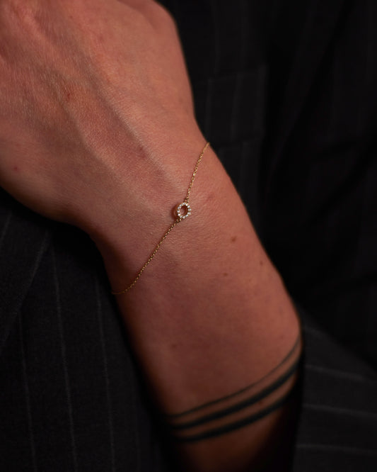 Mini Pave Diamond Circle Bracelet