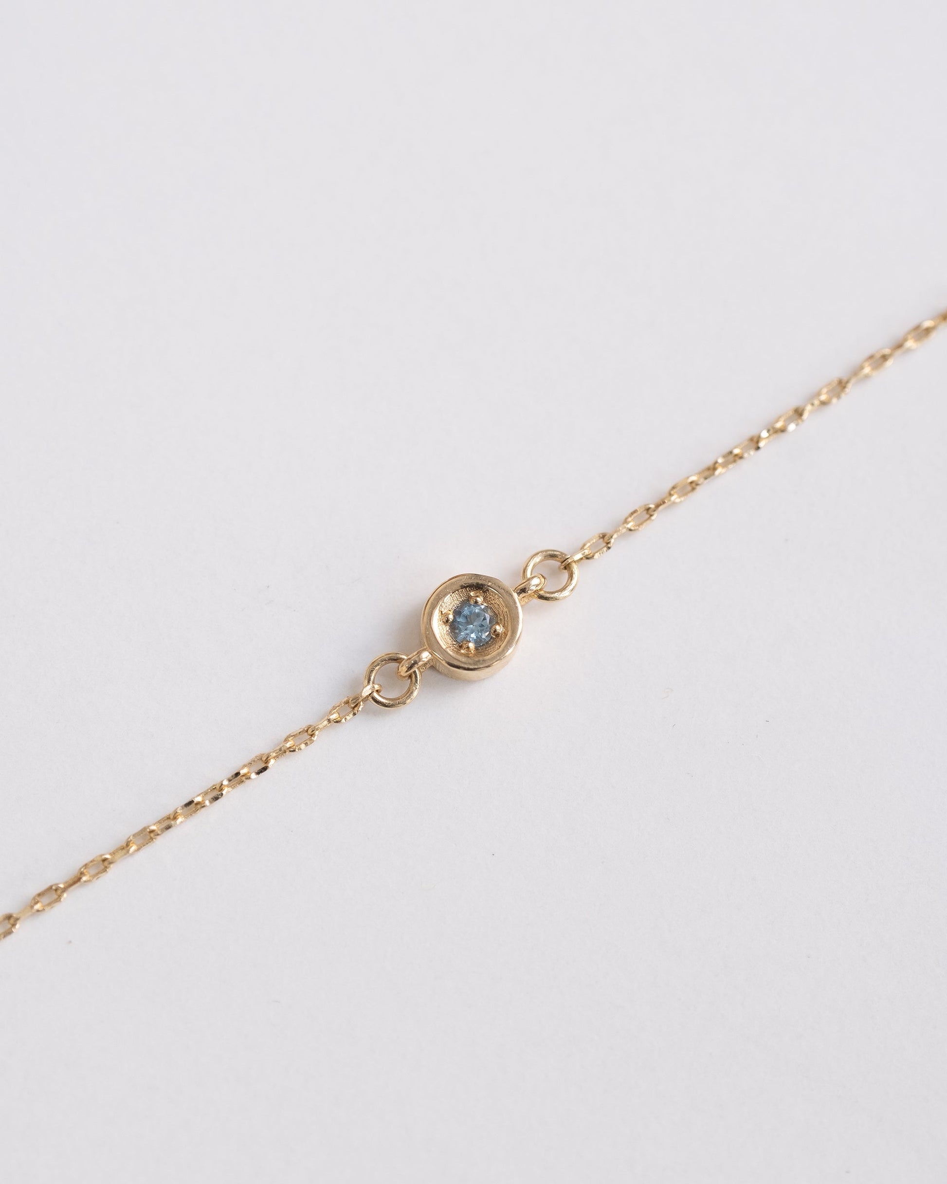 fine gold bracelet with aquamarine 