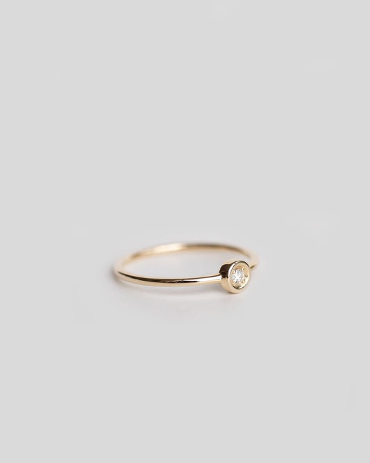 Изящен диамантен пръстен