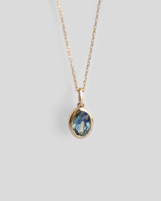 gold pendant with natural bi color sapphire, natural oval sapphire pendant gold necklace