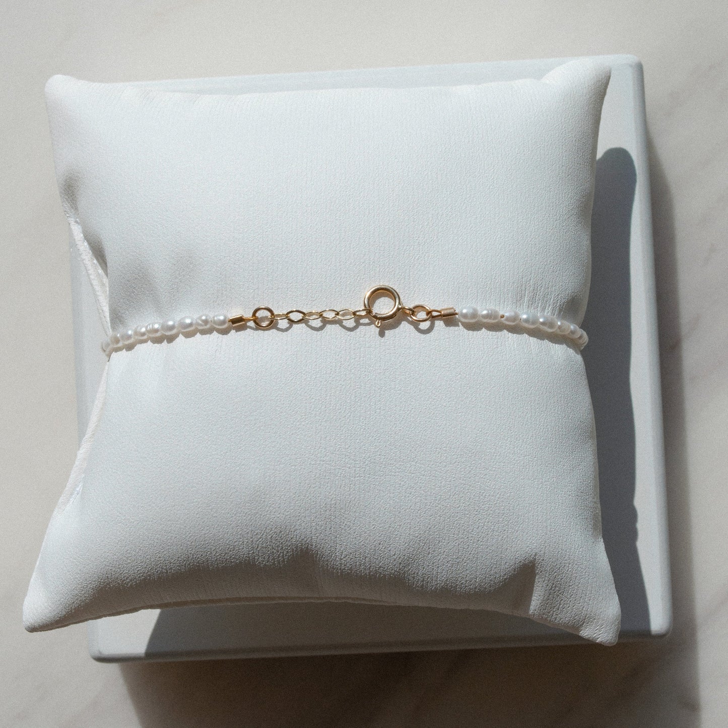 14K Solid Gold Diamond & Pearls Bracelet