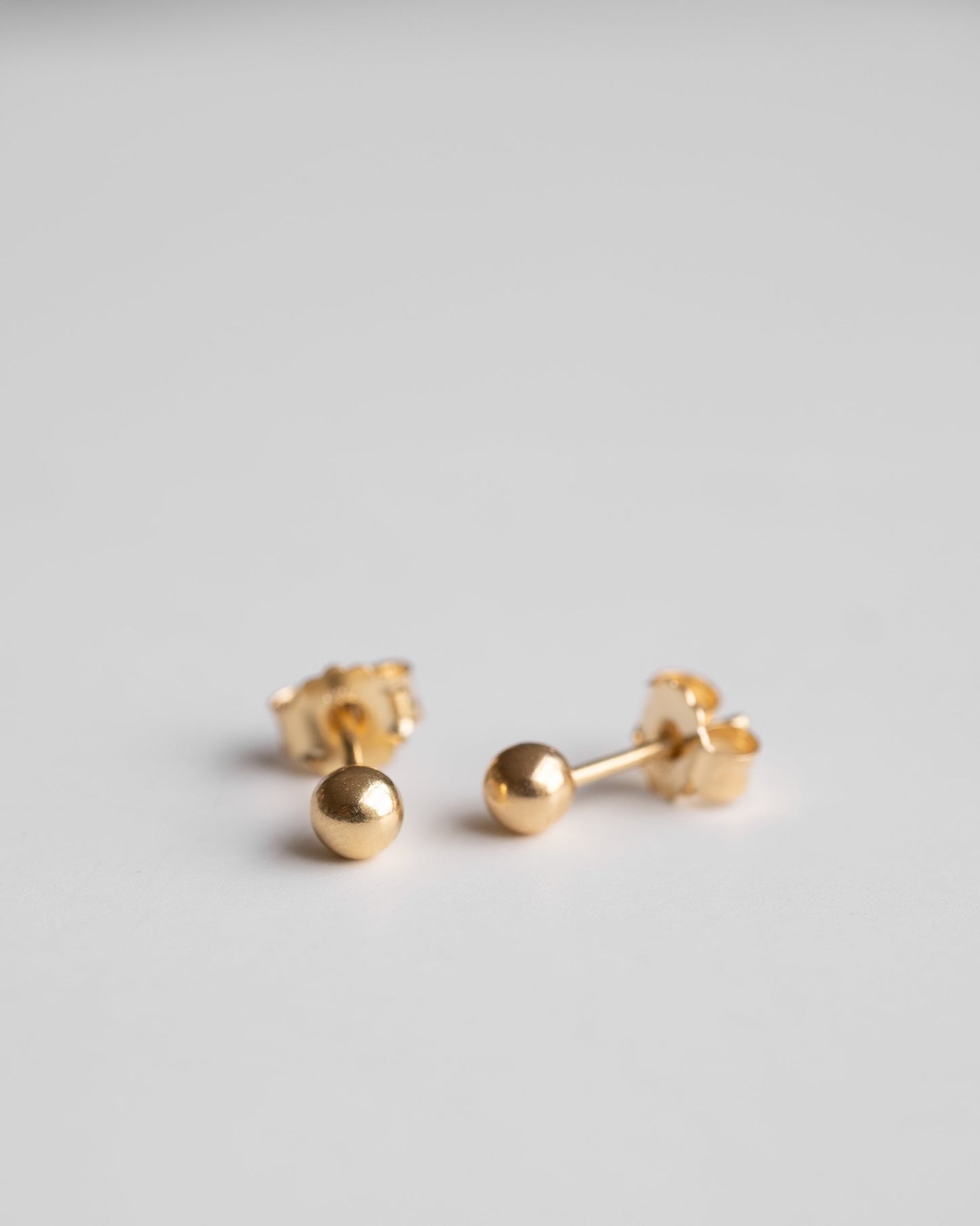 minimalist gold vermeil ball stud earrings 